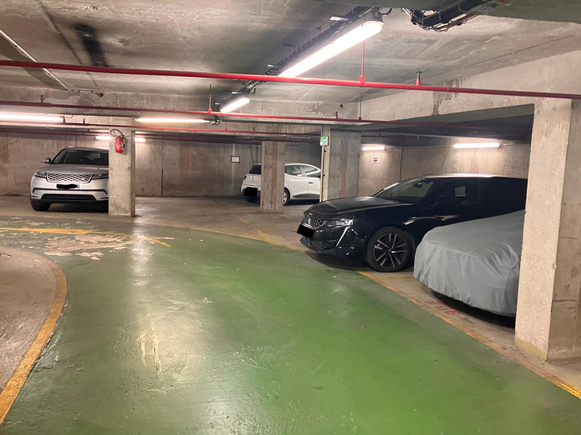 Le 300 By Happynoworry Apartment *